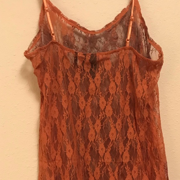 Sheer Layering Tank - Picture 6 of 6